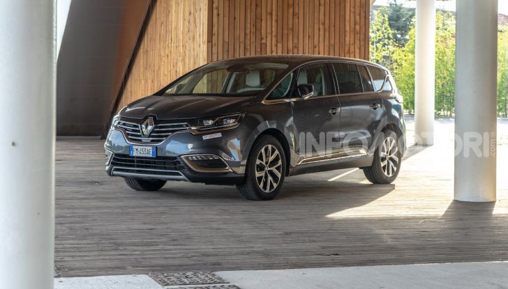 Nuova Renault Espace, prova dell’1.8 TCe Energy da 225CV - Foto 11 di 30