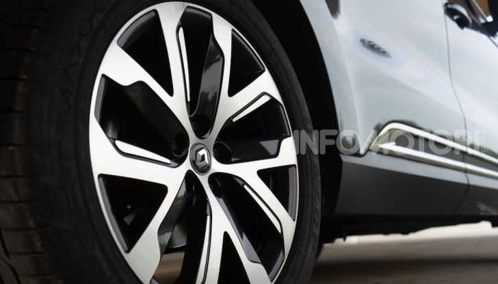 Nuova Renault Espace, prova dell’1.8 TCe Energy da 225CV - Foto 16 di 30