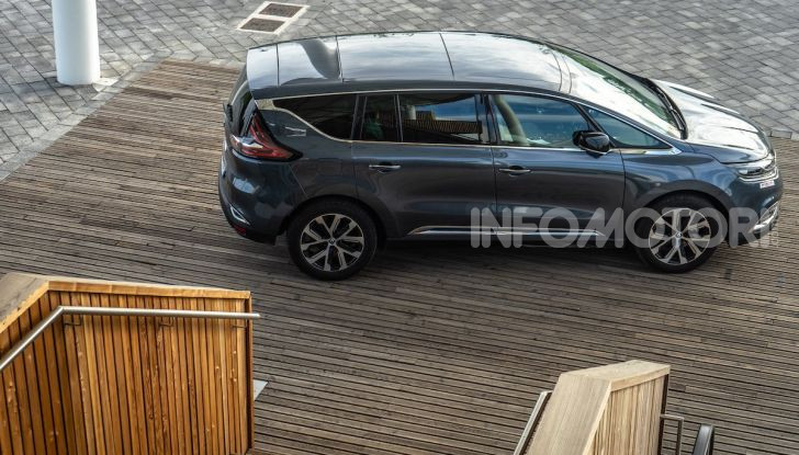 Nuova Renault Espace, prova dell’1.8 TCe Energy da 225CV - Foto 30 di 30