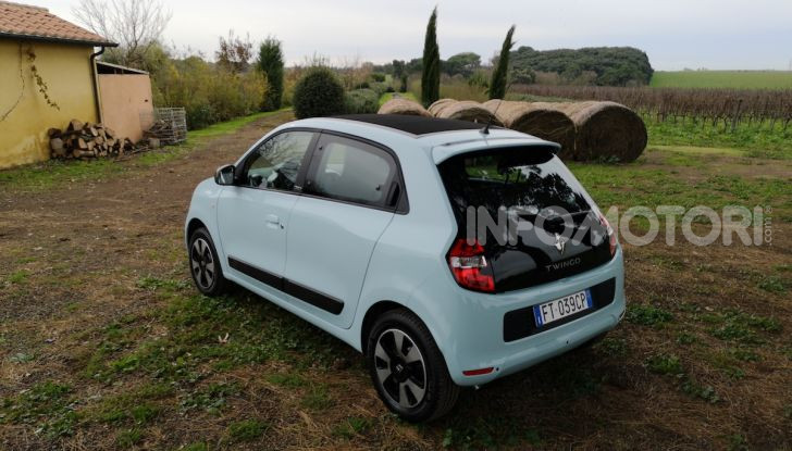 Renault Twingo GPL 2018: prova su strada della citycar ecologica - Foto 11 di 22