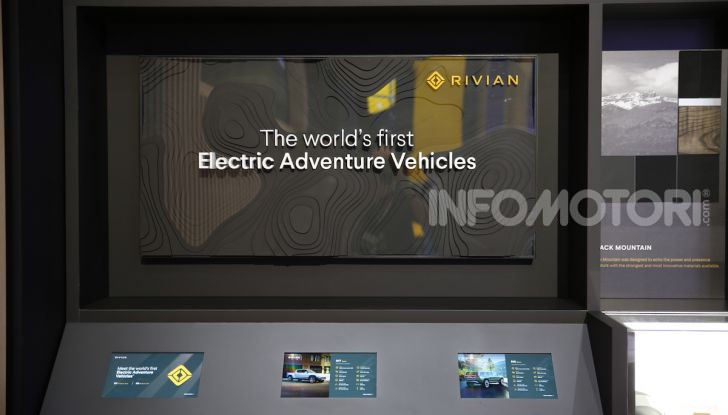 Rivian R1T, il pick-up elettrico da 764 CV - Foto 20 di 32