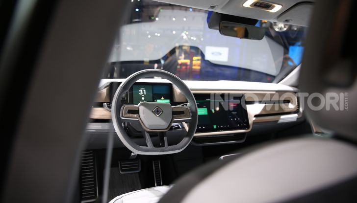 Rivian R1T, il pick-up elettrico da 764 CV - Foto 8 di 32