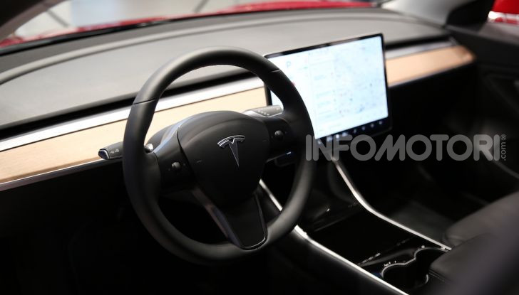 Tesla On Tour, test drive in 18 città italiane dal 19 luglio - Foto 7 di 22