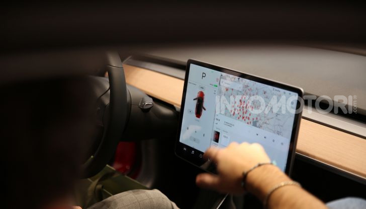 Tesla On Tour, test drive in 18 città italiane dal 19 luglio - Foto 16 di 22