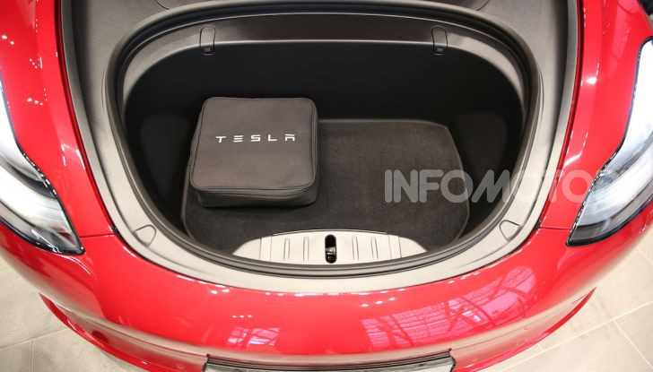 Tesla On Tour, test drive in 18 città italiane dal 19 luglio - Foto 6 di 22