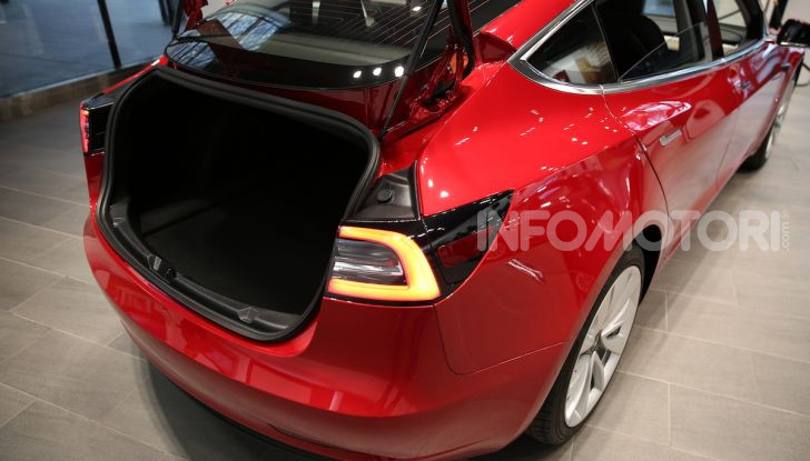 Tesla On Tour, test drive in 18 città italiane dal 19 luglio - Foto 12 di 22