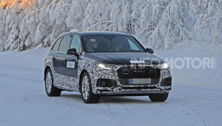 Audi Q7, primi test per la nuova generazione - Foto 5 di 28