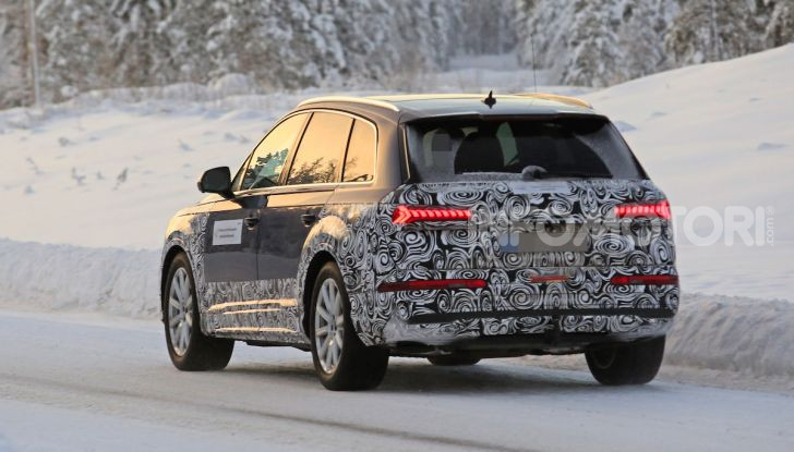 Audi Q7, primi test per la nuova generazione - Foto 7 di 28