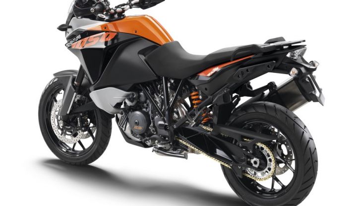 KTM 1050 Adventure: Prova su strada, prestazioni e prezzo - Foto 33 di 48