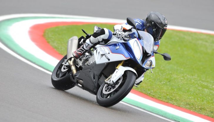 Pirelli SBK Track Days: a Imola con la BMW S1000RR - Foto 13 di 38