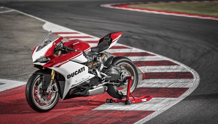 Ducati 1299 Panigale S Anniversario, il 90° celebrato in grande stile - Foto 9 di 12