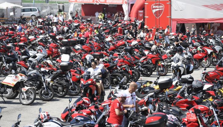 Ducati Supersport 936 2017: come ai vecchi tempi - Foto 15 di 29