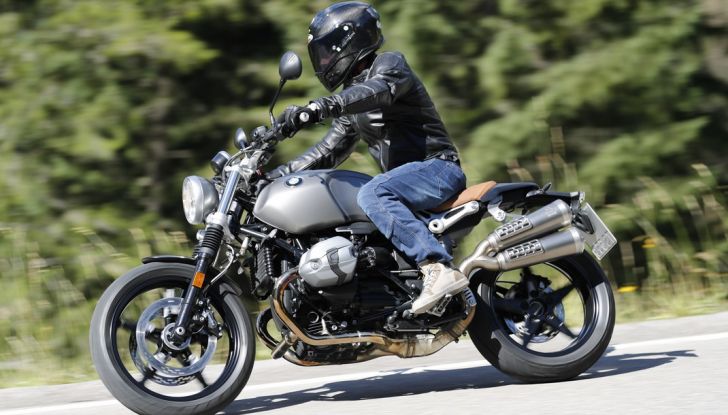 Prova della nuova BMW nineT Scrambler: due ruote selvaggia! - Foto 12 di 22