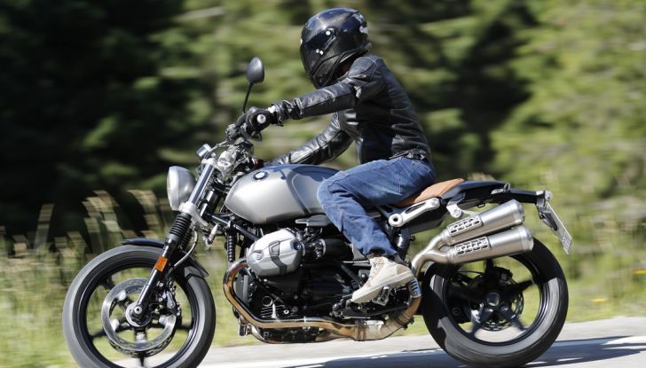 Prova della nuova BMW nineT Scrambler: due ruote selvaggia! - Foto 14 di 22