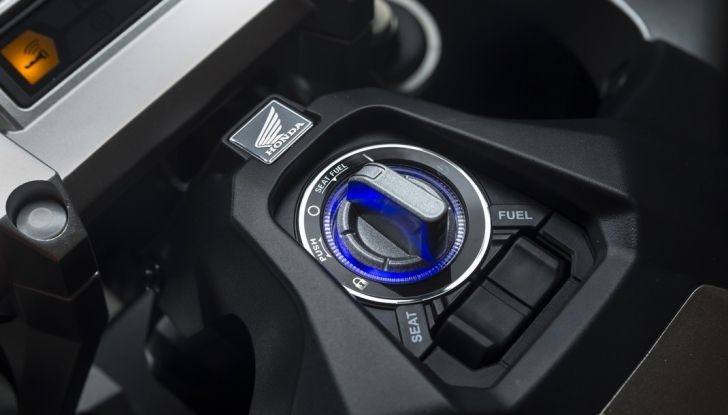 Honda X-ADV, prova su strada: 8 buoni motivi per cui ci è piaciuta - Foto 20 di 35