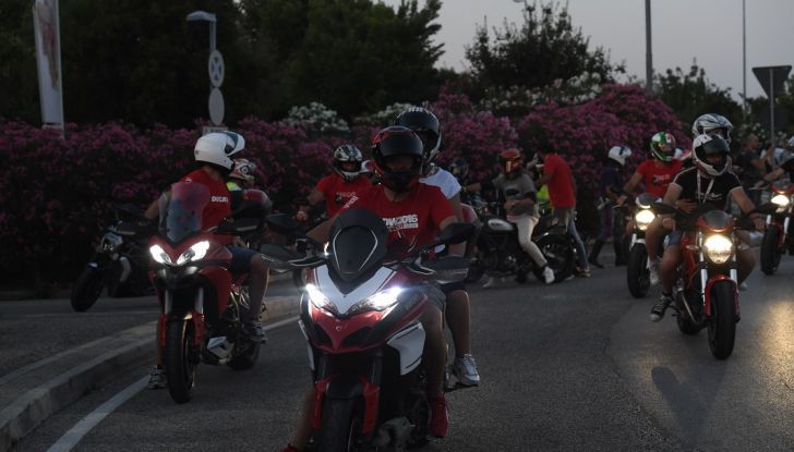 Ducati Supersport 936 2017: come ai vecchi tempi - Foto 18 di 29