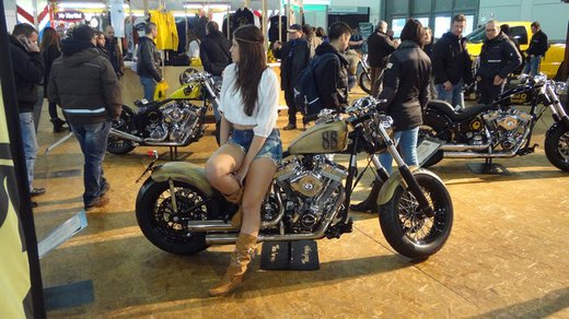 Tutte le più belle ragazze del Motor Bike Expo 2013 – Seconda fotogallery