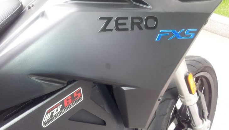 Prova su strada: Zero Motorcycles FXS 11 kW: la “125” elettrica - Foto 10 di 37