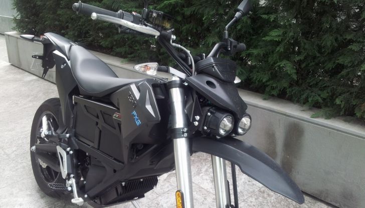 Prova su strada: Zero Motorcycles FXS 11 kW: la “125” elettrica - Foto 15 di 37