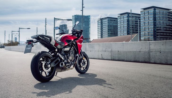 Nuova Yamaha Tracer 700 2016: Caratteristiche, dettagli e video - Foto 6 di 28