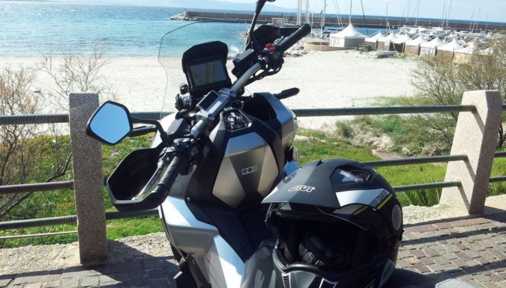 Honda X-ADV, prova su strada: 8 buoni motivi per cui ci è piaciuta - Foto 14 di 35