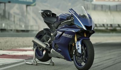 Nuova Yamaha YZF-R6 2017