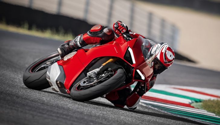 Ducati Panigale V4: tutto quello che c’è da sapere - Foto 22 di 52