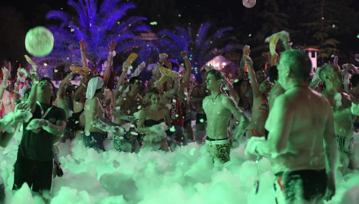 Ducati Supersport 936 2017: come ai vecchi tempi - Foto 22 di 29