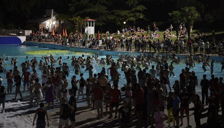 Ducati Supersport 936 2017: come ai vecchi tempi - Foto 24 di 29