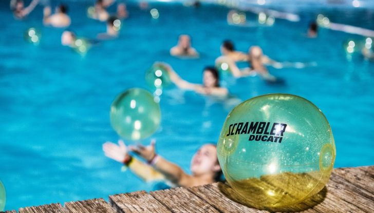 Ducati Supersport 936 2017: come ai vecchi tempi - Foto 27 di 29