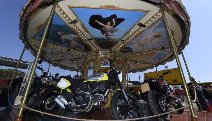 Ducati Supersport 936 2017: come ai vecchi tempi - Foto 4 di 29