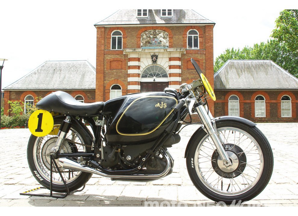 5 moto da avere in caso di vincita alla lotteria - Foto 6 di 12