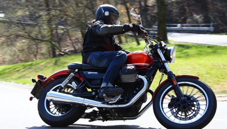 Moto Guzzi V9 Roamer e Moto Guzzi V9 Bobber: the italian custom - Foto 7 di 27