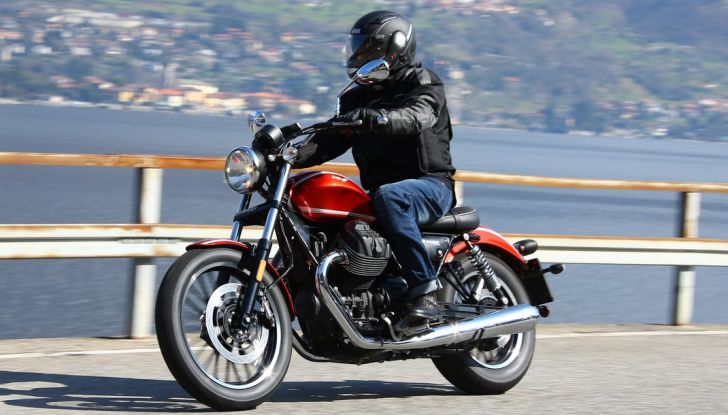 Moto Guzzi V9 Roamer e Moto Guzzi V9 Bobber: the italian custom - Foto 11 di 27