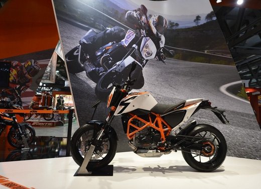 KTM  690 Duke R