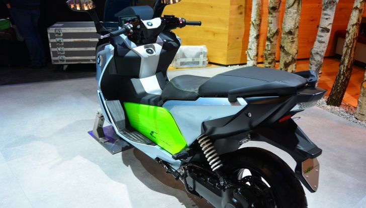 BMW a Eicma con GS310 e C400X - Foto 11 di 112