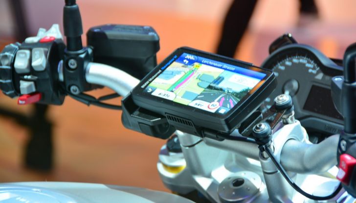 BMW a Eicma con GS310 e C400X - Foto 110 di 112