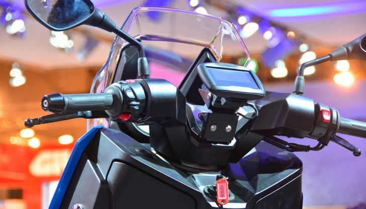 BMW a Eicma con GS310 e C400X - Foto 15 di 112