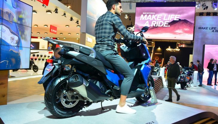 BMW a Eicma con GS310 e C400X - Foto 2 di 112