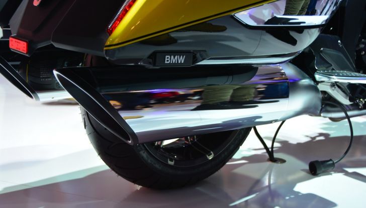 BMW a Eicma con GS310 e C400X - Foto 42 di 112
