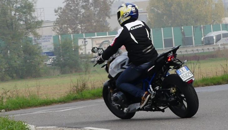 BMW R1200R: ogni giorno in sella - Foto 26 di 30
