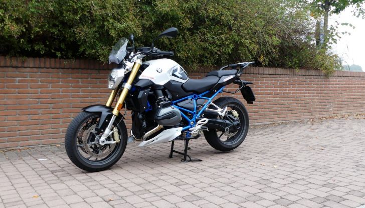 BMW R1200R: ogni giorno in sella - Foto 8 di 30