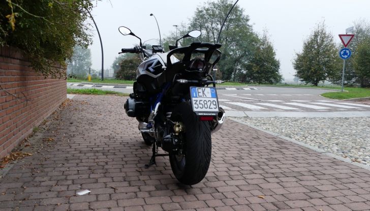 BMW R1200R: ogni giorno in sella - Foto 11 di 30
