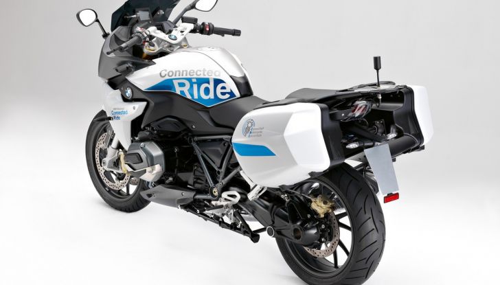 BMW R 1200 RS ConnectedRide: il futuro, ora. - Foto 2 di 7