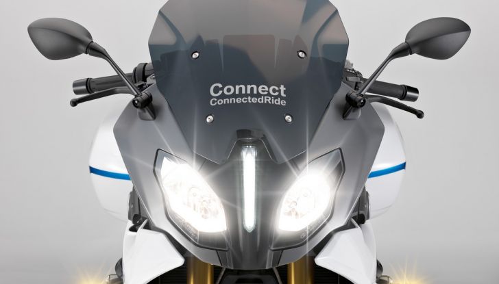 BMW R 1200 RS ConnectedRide: il futuro, ora. - Foto 5 di 7
