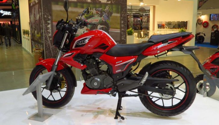 Benelli a Eicma: al via la TRK in attesa del Leoncino - Foto 15 di 33