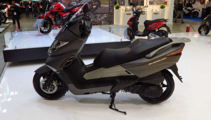 Benelli a Eicma: al via la TRK in attesa del Leoncino - Foto 14 di 33