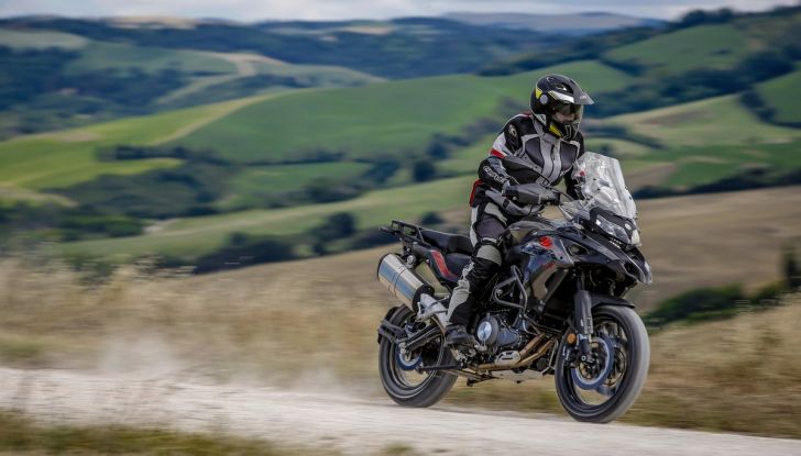 Benelli TRK 502 X: un X di divertimento in più - Foto 2 di 30