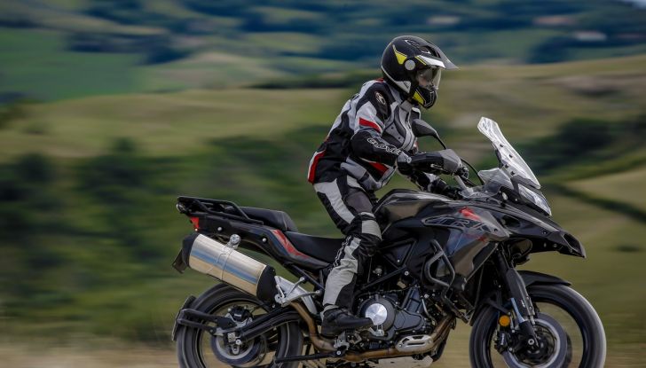 Benelli TRK 502 X: un X di divertimento in più - Foto 10 di 30