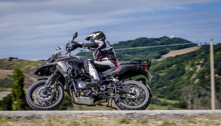 Benelli TRK 502 X: un X di divertimento in più - Foto 16 di 30